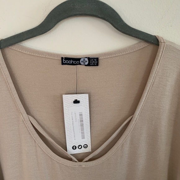 Boohoo bodysuit - Picture 2 of 3